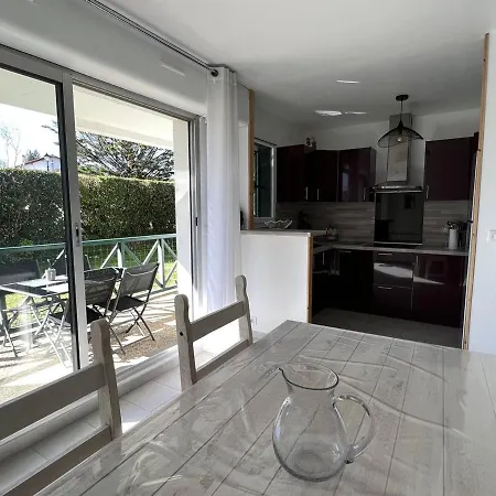 Appartamento : T2 Lumineux Avec Terrasse Sud, Wifi & Parking - Fr-1-495-6 Cambo-les-Bains