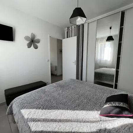 Appartamento : T2 Lumineux Avec Terrasse Sud, Wifi & Parking - Fr-1-495-6 Cambo-les-Bains