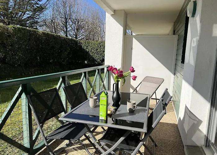 아파트 : T2 Lumineux Avec Terrasse Sud, Wifi & Parking - Fr-1-495-6 캄보레방